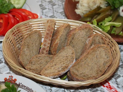 Belarusian bread baked in Ozertso Village museum