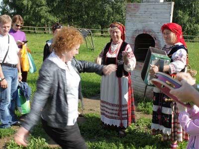 Old folk games in Ozertso village museum
